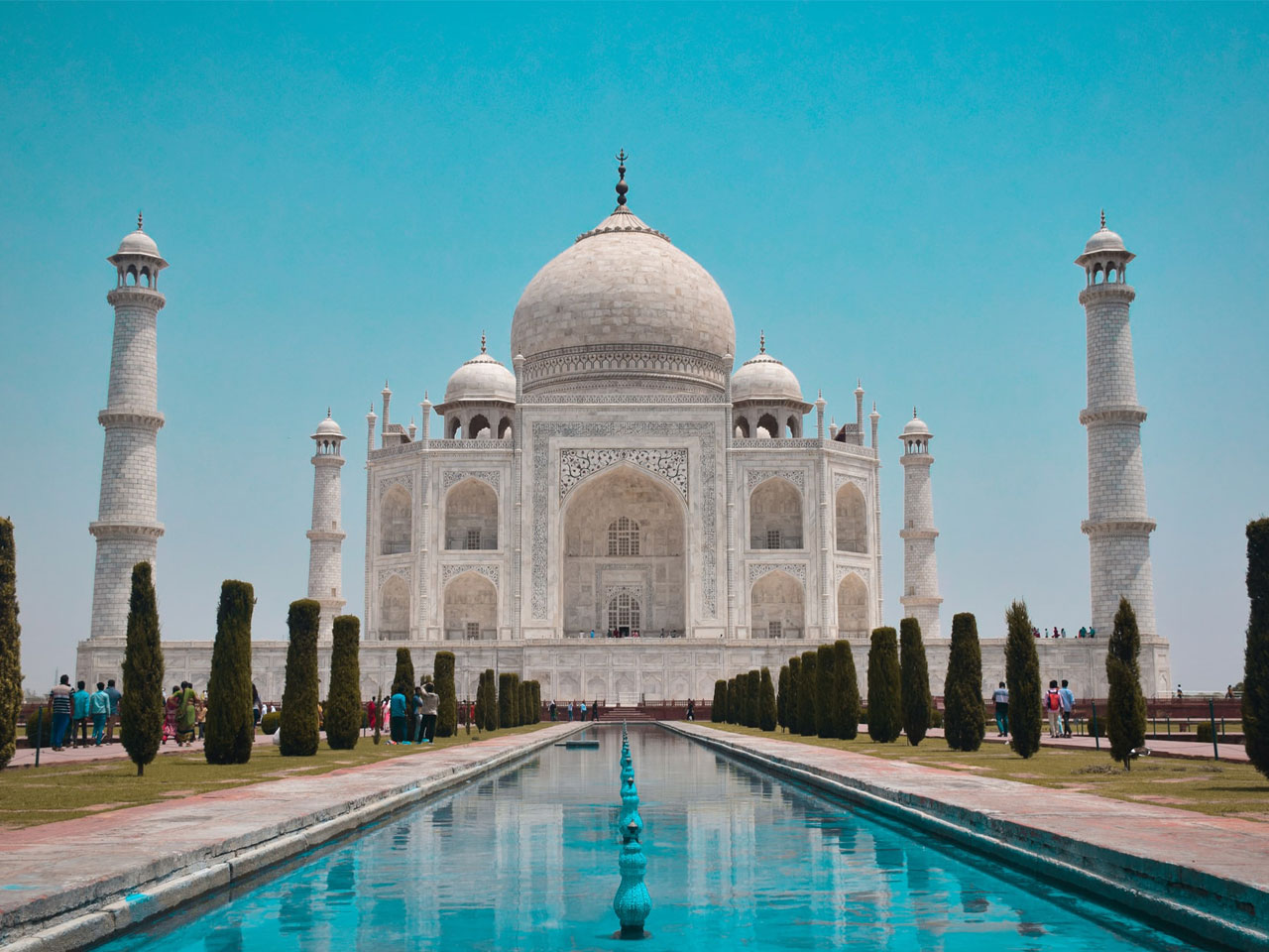 Taj-Mahal-Golden-Triangle-Tourist-Place